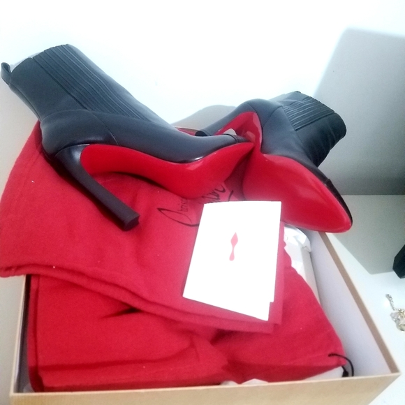 Christian Louboutin ankle bootie - Picture 7 of 8